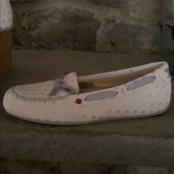 Ugg loafer slippers - Picture 2 of 4